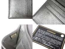 Load image into Gallery viewer, CHANEL シャネル ココマーク パスケース 22番台 二つ折り レザー ブラック シルバー 美品 中古 64034