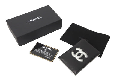 CHANEL シャネル ココマーク パスケース 22番台 二つ折り レザー ブラック シルバー 美品 中古 64034