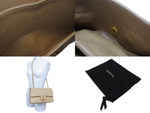 Load image into Gallery viewer, CHANEL シャネル マトラッセ 25cm Wフラップ チェーンショルダーバッグ 4番台 ラムスキン ベージュ ゴールド金具 美品 中古 4c063447