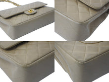 Load image into Gallery viewer, CHANEL シャネル マトラッセ 25cm Wフラップ チェーンショルダーバッグ 4番台 ラムスキン ベージュ ゴールド金具 美品 中古 64062