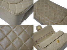 Load image into Gallery viewer, CHANEL シャネル マトラッセ 25cm Wフラップ チェーンショルダーバッグ 4番台 ラムスキン ベージュ ゴールド金具 美品 中古 64062