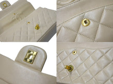 Load image into Gallery viewer, CHANEL シャネル マトラッセ 25cm Wフラップ チェーンショルダーバッグ 3番台 ラムスキン ベージュ ゴールド金具 美品 中古 64064