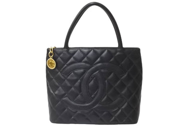 極美品 CHANEL シャネル ハンドバッグ 復刻トート キャビアスキン マトラッセ ココマーク 9番台 ゴールド金具 中古 64073