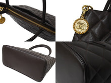 Load image into Gallery viewer, 極美品 CHANEL シャネル ハンドバッグ 復刻トート キャビアスキン マトラッセ ココマーク 5番台 ブラウン ゴールド金具 中古 64075
