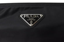 画像をギャラリービューアに読み込む, PRADA プラダ ナイロンショルダーバッグ ブラック トライアングルロゴ レザー 黒鞄 斜め掛け シルバー金具 美品 中古 64081 