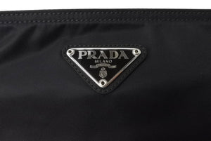 PRADA プラダ ナイロンショルダーバッグ ブラック トライアングルロゴ レザー 黒鞄 斜め掛け シルバー金具 美品 中古 64081 