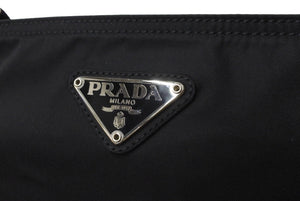 PRADA プラダ ナイロンショルダーバッグ ブラック トライアングルロゴ レザー 黒鞄 斜め掛け シルバー金具 美品 中古 64081 