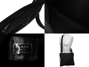 PRADA プラダ ナイロンショルダーバッグ ブラック トライアングルロゴ レザー 黒鞄 斜め掛け シルバー金具 美品 中古 64081 