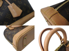 Load image into Gallery viewer, LOUIS VUITTON ルイヴィトン アルマBB 2WAYハンドバッグ 現行モデル M46990 モノグラム ゴールド金具 美品 中古 64085