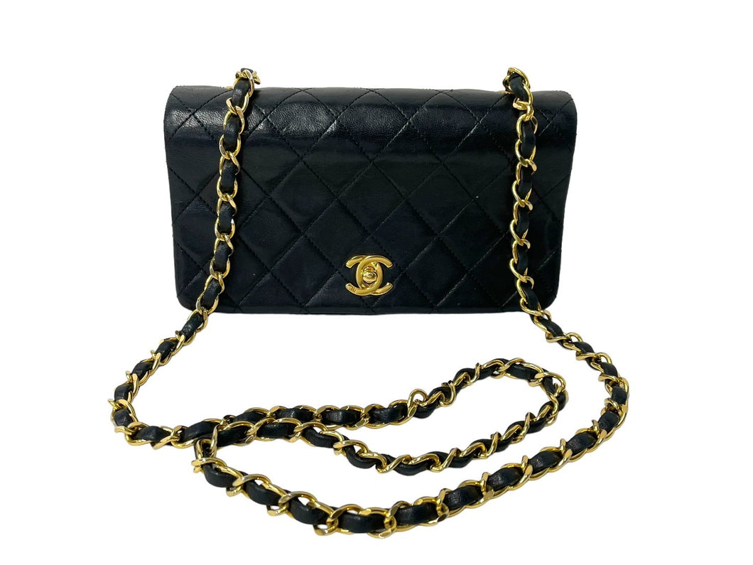 CHANEL シャネル ミニマトラッセ チェーンショルダーバッグ 1番台 ブラック ゴールド金具 良品 中古 64089