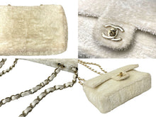 Load image into Gallery viewer, CHANEL シャネル マトラッセ チェーンショルダーバッグ 28番台 スパンコール レザー ホワイト ゴールド金具 良品 中古 64096