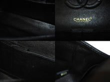 Load image into Gallery viewer, CHANEL シャネル マトラッセ25 Wフラップ チェーンショルダーバッグ 7番台 アイコンプリント ラムスキン ネイビー 美品 中古 64105