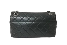 Load image into Gallery viewer, CHANEL シャネル チェーンショルダーバッグ ココマーク 19番台 2014年 カーフスキン グリーン シルバー金具 美品 中古 64106