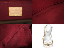 Load image into Gallery viewer, LouisVuitton ルイヴィトン ソローニュ ショルダーバッグ モノグラムマルチカラー M92661 ホワイト ゴールド金具 美品 中古 64117