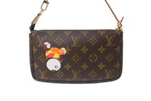 Load image into Gallery viewer, 極美品 LOUIS VUITTON ルイヴィトン ハンドバッグ ポシェット アクセソワール 村上隆 M51981 パンダ モノグラム 中古 64126