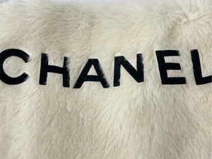 新品同様 CHANEL シャネル ハンドウォーマー チェーンショルダー ラパンファー ホワイト ブラック ゴールド金具 中古 64140