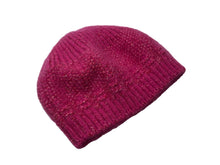 Load image into Gallery viewer, CHANEL シャネル ニットキャップ 09AW P36463K02300 09AW ココチャーム ピンク モヘア ゴールド金具 美品 中古 64145