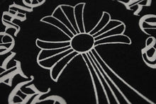 Load image into Gallery viewer, CHROME HEARTS クロムハーツ スクロールラベル プリント スウェット パンツ ブラック ロゴ クロス サイズXS 美品 中古 64166