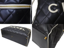 Load image into Gallery viewer, 極美品 CHANEL シャネル スポーツ ロゴマトラッセ ボストンバッグ ブラック ホワイト 3番台 ロゴ ゴールド金具 中古 64178