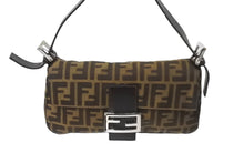 画像をギャラリービューアに読み込む, FENDI フェンディ マンマバケット ハンドバッグ ズッカ柄 ブラウン シルバー金具 キャンバス レザー 美品 中古 64186 