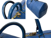 Load image into Gallery viewer, LOUIS VUITTON ルイヴィトン キーポル55 ボストンバッグ エピレザー ブルー M42955 旅行バッグ 青 鞄 良品 中古 64193