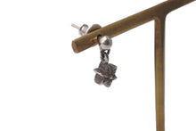 Load image into Gallery viewer, CHROME HEARTS クロムハーツ タイニースタードロップイヤリング ピアス シルバー925 美品 中古 64232
