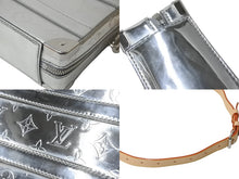 Load image into Gallery viewer, LOUIS VUITTON ルイヴィトン ミラー ハンドル ソフトトランク M45885 ショルダーバッグ シルバー 美品 中古 64248