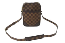 Load image into Gallery viewer, LouisVuitton ルイヴィトン ダヌーブ ショルダーバッグ 斜めがけバッグ N48063 PVC ゴールド金具 美品 中古 64262
