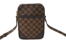 Load image into Gallery viewer, LouisVuitton ルイヴィトン ダヌーブ ショルダーバッグ 斜めがけバッグ N48063 PVC ゴールド金具 美品 中古 64262
