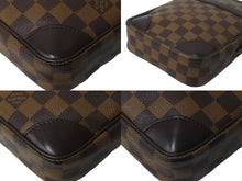 Load image into Gallery viewer, LouisVuitton ルイヴィトン ダヌーブ ショルダーバッグ 斜めがけバッグ N48063 PVC ゴールド金具 美品 中古 64262