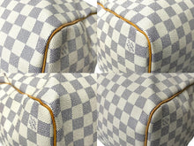 Load image into Gallery viewer, LOUISVUITTON ルイヴィトン キーポル50 ボストンバッグ N48223 ダミエアズールキャンバス ヌメ革 ホワイト 美品 中古 64265