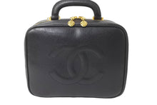 Load image into Gallery viewer, 極美品 CHANEL シャネル ココマーク バニティ 4番台 キャビアスキン ブラック ゴールド金具 中古 64275