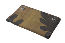 Load image into Gallery viewer, CHROME HEARTS クロムハーツ 二つ折り財布 1ジップ ウォレット クロスボタン カモフラ レザー シルバー金具 良品 中古 64297