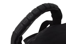 Load image into Gallery viewer, 極美品 CHANEL シャネル スポーツライン ナイロンリュック 10番台 ブラック グレー 中古 64302