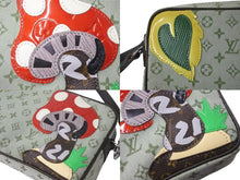 Load image into Gallery viewer, LOUIS VUITTON ルイヴィトン コント ドゥ フェ ポシェット アクセサリーポーチ M92274 フェアリーテール カーキ 美品 中古 64303