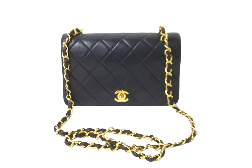 CHANEL シャネル ミニマトラッセ 19 チェーンショルダーバッグ 1番台 フルフラップ ラムスキン ブラック 美品 中古 64308