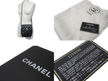 Load image into Gallery viewer, CHANEL シャネル チェーンショルダーバッグ 縦型 1番台 ラムスキン ブラック ゴールド金具 良品 中古 64310