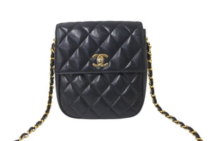 CHANEL シャネル チェーンショルダーバッグ 縦型 1番台 ラムスキン ブラック ゴールド金具 良品 中古 64310
