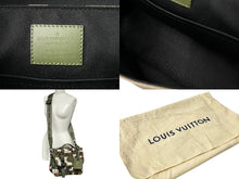 Load image into Gallery viewer, 未使用品 LOUIS VUITTON ルイヴィトン ファレルウィリアムス トレイル・メッセンジャー M24449 中古 64336