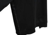 Load image into Gallery viewer, 極美品 PRADA プラダ テクニカルコットンスウェットシャツ トライアングルロゴ UJL30A 11OQ ブラック サイズXXL 中古 64351