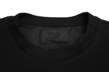 Load image into Gallery viewer, 極美品 PRADA プラダ テクニカルコットンスウェットシャツ トライアングルロゴ UJL30A 11OQ ブラック サイズXXL 中古 64351