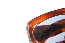Load image into Gallery viewer, GUCCI グッチ オーバル サングラス GG0233S 長方形 プラスチック オレンジ ブラウン ゴールド金具 美品 中古 64371