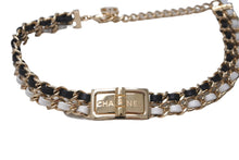 画像をギャラリービューアに読み込む, CHANEL シャネル ネックレス チョーカー 822A ターンロック ココマーク 822A ブラック ホワイト ゴールド 美品 中古 64382
