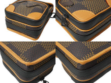 Load image into Gallery viewer, 新品同様 LOUIS VUITTON ルイヴィトン×NIGO アマゾン ショルダーバッグ N40357 ヴァージル ブラウン ブラック 中古 64395