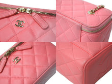 Load image into Gallery viewer, CHANEL シャネル バニティ ショルダーバッグ 32番台 ピンク ラムスキン ココマーク ゴールド金具 美品 中古 64408