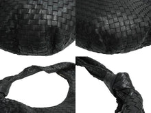Load image into Gallery viewer, BOTTEGAVENETA ボッテガヴェネタ ザ ジョディマキシ ショルダーバッグ イントレチャート ラムスキン ブラック 美品 中古 64440