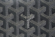 Load image into Gallery viewer, 新品未使用 GOYARD ゴヤール プリュメ ポーチウォレット ショルダーバッグ PLUMETPMLTY51CL51P グレー 64455