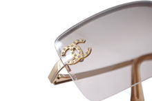 Load image into Gallery viewer, 極美品 CHANEL シャネル サングラス ココマーク リムレス 62◻︎15 120 4104-B c.125/8Z GP ブラウン ゴールド金具 中古 64471