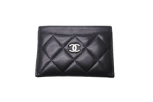 Load image into Gallery viewer, CHANEL シャネル カードケース ココマーク ラムスキン 29番台 2019年AW ブラック シルバー金具 美品 中古 64477