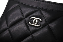 Load image into Gallery viewer, CHANEL シャネル カードケース ココマーク ラムスキン 29番台 2019年AW ブラック シルバー金具 美品 中古 64477